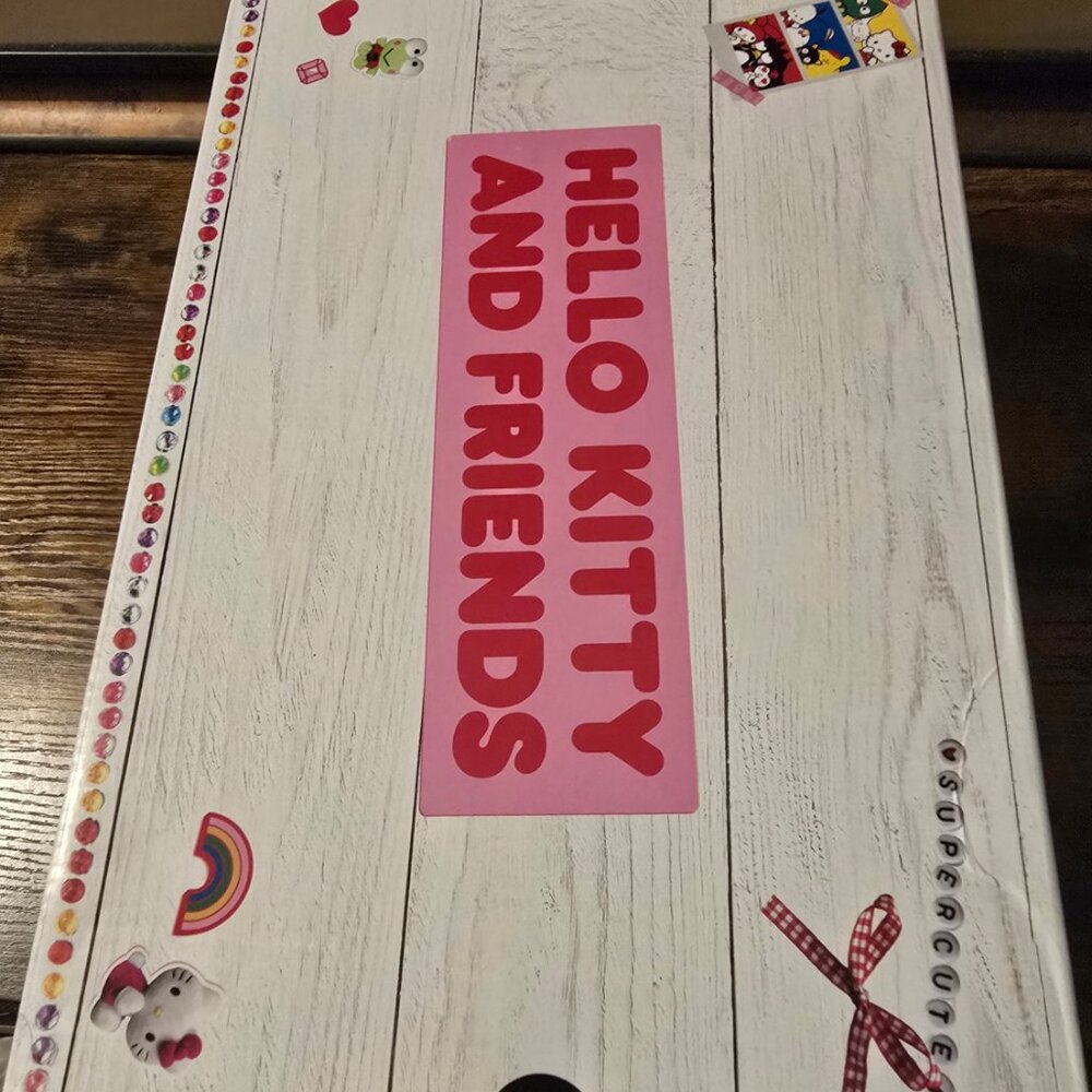 Converse x Hello Kitty Sanrio Chuck Taylor All-Star A17700C Shoes Mens Sz 10 US - Picture 11 of 16